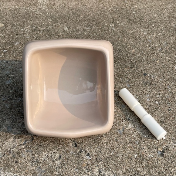 VINTAGE 1980’s Ceramic Toilet Paper Holder - Picture 8 of 9